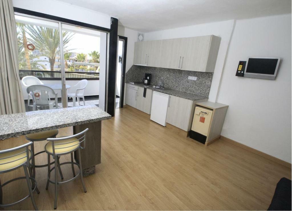 Apartamentos Koka Плайя дель Инглес Экстерьер фото