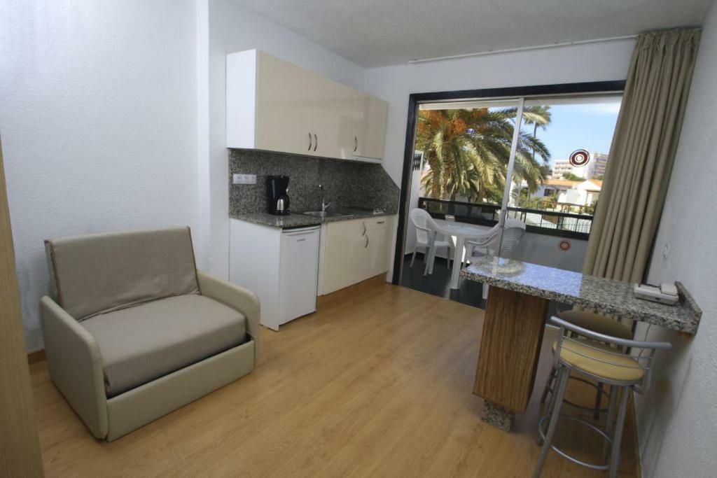 Apartamentos Koka Плайя дель Инглес Экстерьер фото